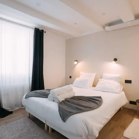 Bulle D'amour - Jacuzzi, 10mn Palais&plage, Centre Apartamento *
