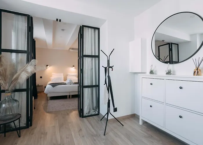 Apartamento Bulle D'amour - Jacuzzi, 10mn Palais&plage, Centre